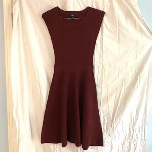 Maroon Sleeveless A-Line Sweater Dress